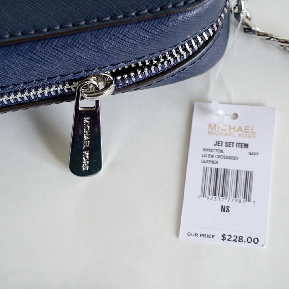 Michael Kors Jet Set Item LG Crosbody Navy Blue - Picture 7 of 8